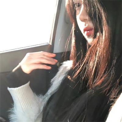 攀岩女孩儿